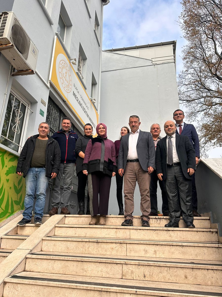 Osmangazi Mesleki Eğitim Merkezi (@osmangazimesem) on Twitter photo Mesleki eğitimden sorumlu Bursa Milli Eğitim Müdür Yardımcısı Bülent Altıntaş ve il koordinatörümüz Hakan Babaç okulumuzu ziyaret ettiler. Ziyaretlerinden dolayı kendilerine müteşekkiriz. <a href="/baltintas16/">Bülent Altıntaş</a> <a href="/bursailmem16/">Bursa İl Millî Eğitim Müdürlüğü</a> <a href="/hakanbabac/">Hakan Babaç</a> <a href="/MetinSEZER_16/">Metin SEZER</a> <a href="/islamalparslan/">İslâm ALPARSLAN</a> Mesleki eğitimden sorumlu Bursa Milli Eğitim Müdür Yardımcısı Bülent Altıntaş ve il koordinatörümüz Hakan Babaç okulumuzu ziyaret ettiler. Ziyaretlerinden dolayı kendilerine müteşekkiriz. <a href="/baltintas16/">Bülent Altıntaş</a> <a href="/bursailmem16/">Bursa İl Millî Eğitim Müdürlüğü</a> <a href="/hakanbabac/">Hakan Babaç</a> <a href="/MetinSEZER_16/">Metin SEZER</a> <a href="/islamalparslan/">İslâm ALPARSLAN</a>