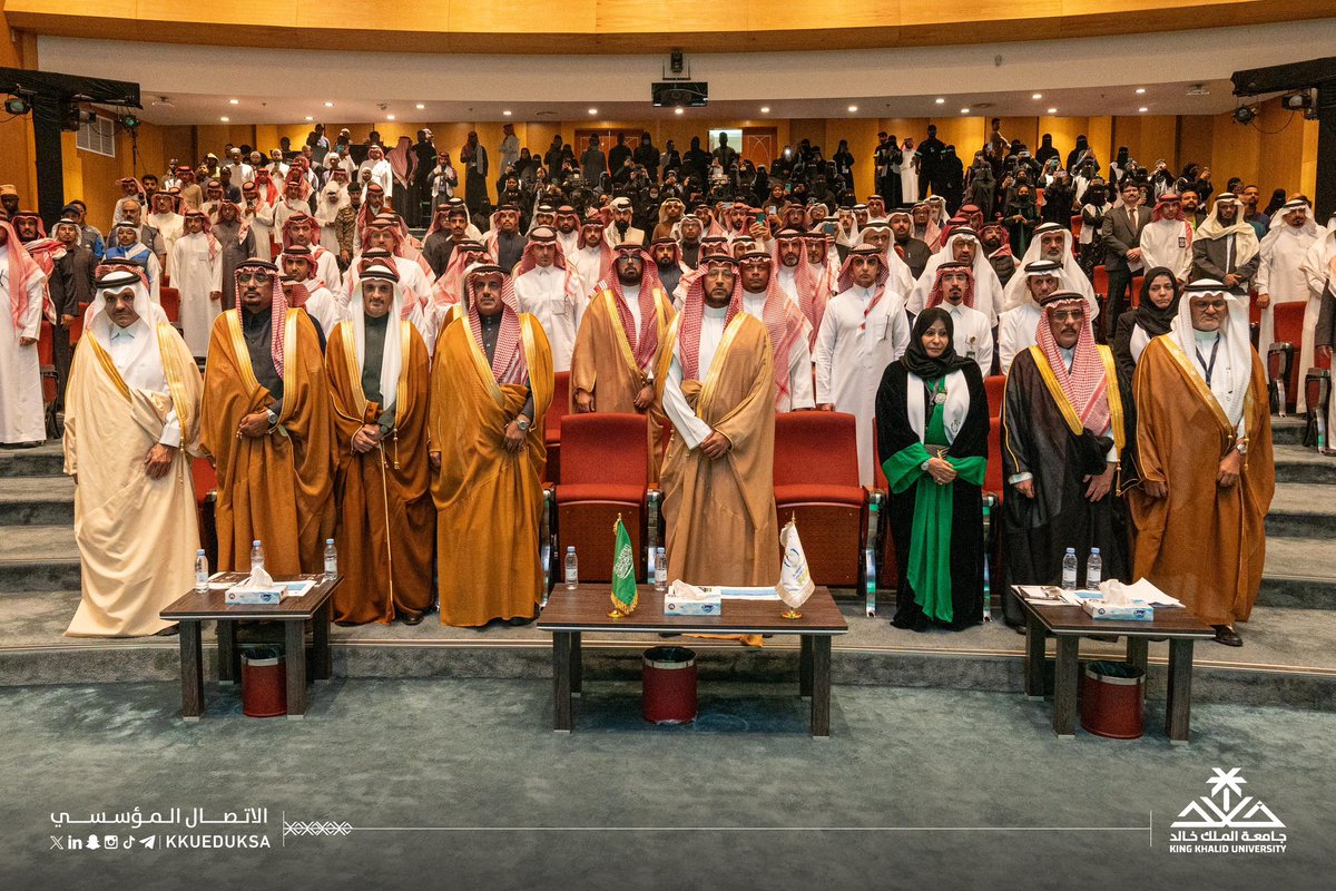 kkueduksa's tweet photo. افتتح سمو نائب أمير منطقة عسير الأمير خالد بن سطام الملتقى العلمي الـ 4 للفصام الذي تنظمه الجمعية السعودية للفصام "#احتواء" وتحتضنه #جامعة_الملك_خالد على مدى 3 أيام وحضر الافتتاح رئيس مجلس إدارة الجمعية سمو الأميرة سميرة بنت عبدالله آل سعود ومعالي رئيس الجامعة أ.د.فالح السلمي.. https://t.co/hPC3peRCMT