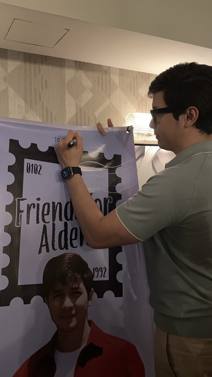 mommyei0316's tweet photo. I'm home, children! Thank you for today @FriendsForAlden!!!
@aldenrichards02
#HLAxFFABlockScreening
#HelloLoveAgain
#ALDENRichards https://t.co/m2qx9NSSX9