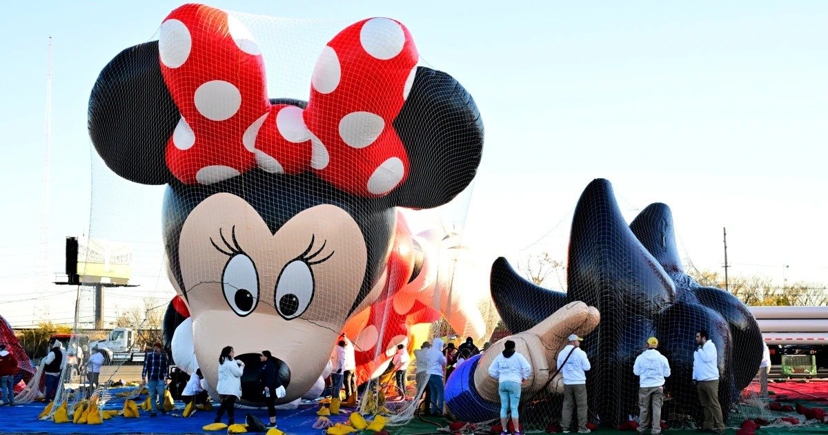sktvprograms's tweet photo. Macy's Thanksgiving Day Parade 2024 Live Stream
GO LIVE👉 https://t.co/X2amQHQq4Y
SINGUP👉 https://t.co/X2amQHQq4Y
Macy's Thanksgiving Day Parade 2024 Live HD Video Only Available For Free to get access to your HD stream 
#MacysThanksgivingDayParade2024
#MacysParade2024Live https://t.co/VMO7tbtHqT