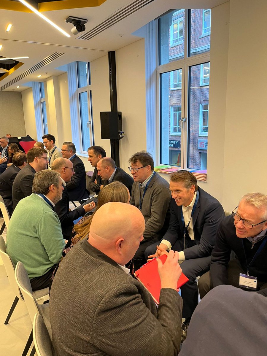 OwenJamesFS's tweet image. Our structured networking at today&apos;s #WealthTechMattersTheBusiness offered a platform for in-depth discussions, helping participants strengthen professional relationships and build a thriving community of expertise. 🤝

#WealthTechMatters #structurednetworking
