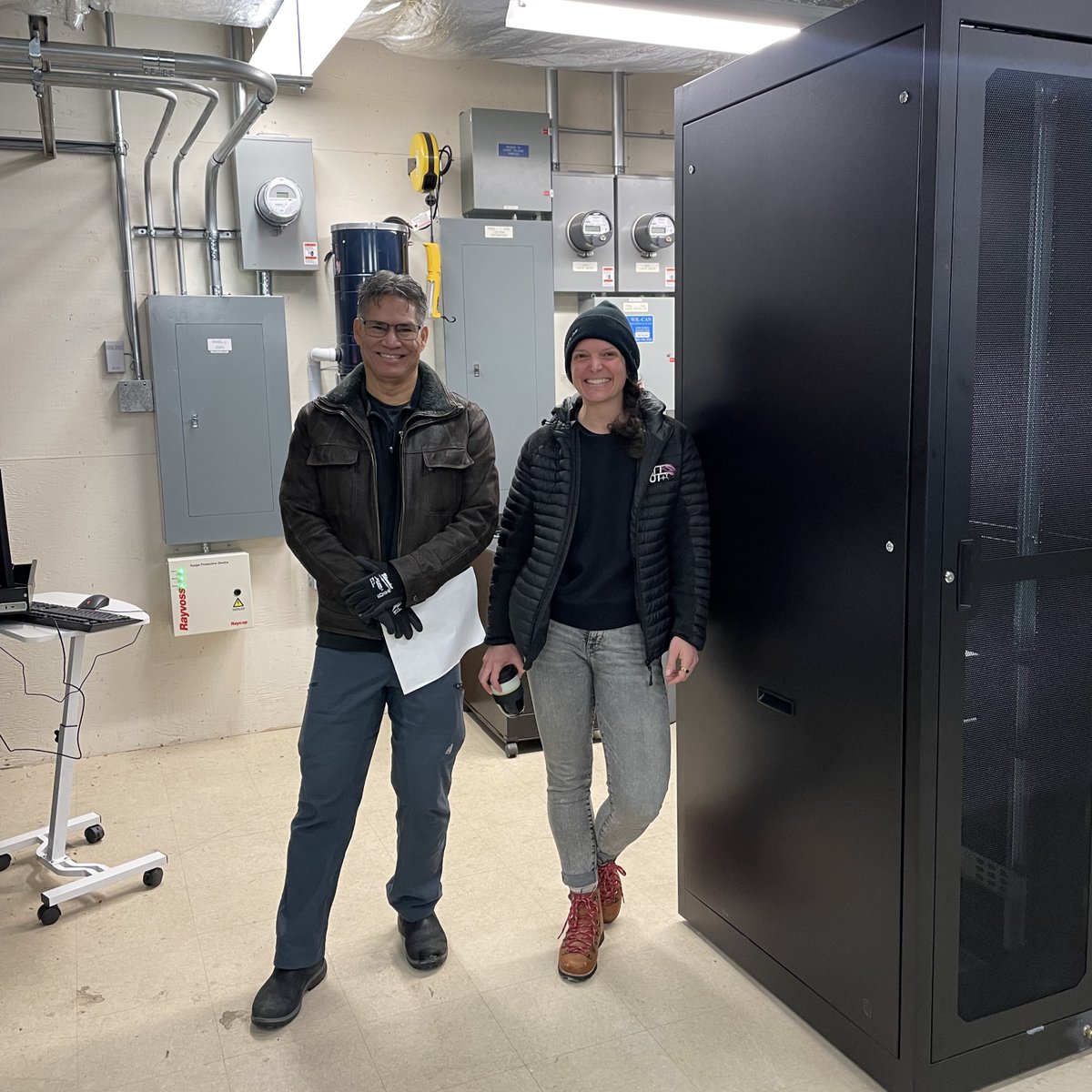 The Eagle has Landed!

Humber's ATSC 3.0 transmitter rack has arrived safe and sound at Harvard Media broadcast tower in the @ City of Calgary! Next steps: Electrical and Fiber tie-ins.
