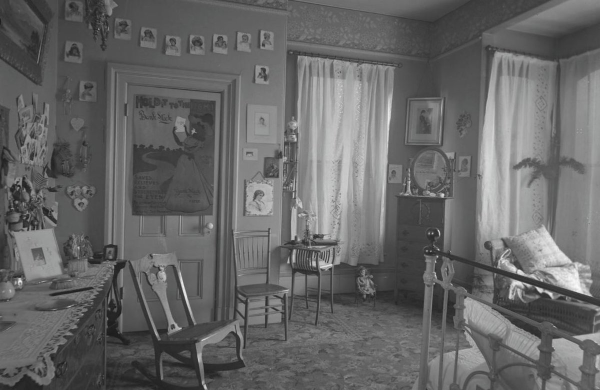 wikivictorian's tweet image. Girl’s bedroom, Oakland. Photographed in 1898.