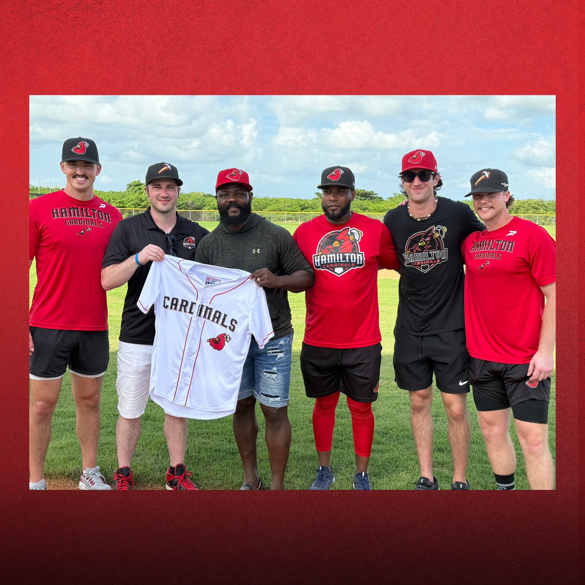 HamCardinalsCBL's tweet image. The Hamilton Cardinals sign MLB legend Fernando Rodney for the 2025 season!

⚾ 327 saves
⭐ 3x All-Star
🏆 World Series Champ
🏆 World Baseball Classic Champ

Read more: bit.ly/4ic4CiG