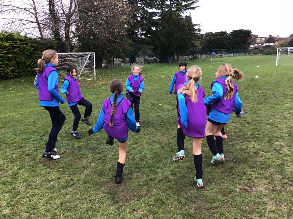 ECSPrep's tweet image. A very fun afternoon of Girls House Football, what great sportsmanship and teamwork! Well done Arundel! @EwellCastleUK @ECSPE @EwellCastleHead @ewe