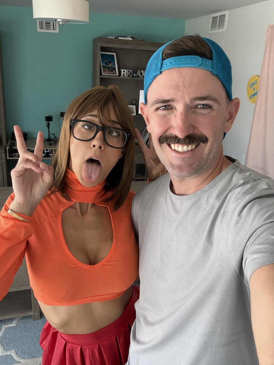 Love me a slutty Velma 🤓 <a href="/SarahsWorldX3/">Sarah Illustrates</a>