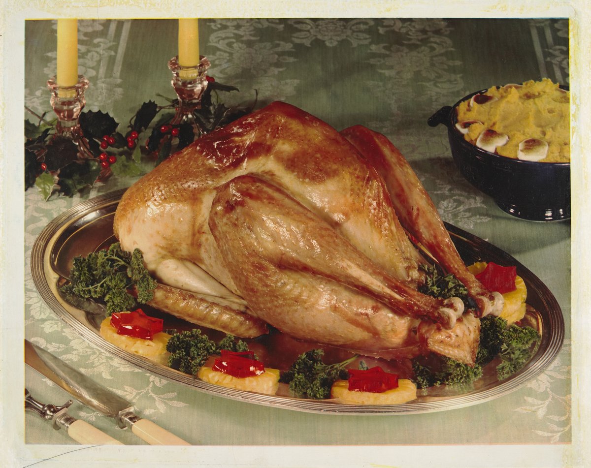 Happy Thanksgiving. The museum is closed today. Join us tomorrow, 8–10 am, for free Black Friday fun! Learn more: bit.ly/3YTVruw

Harry K. Shigeta, United States, 1887–1963. Untitled (turkey), c. 1940s, Dye transfer print.