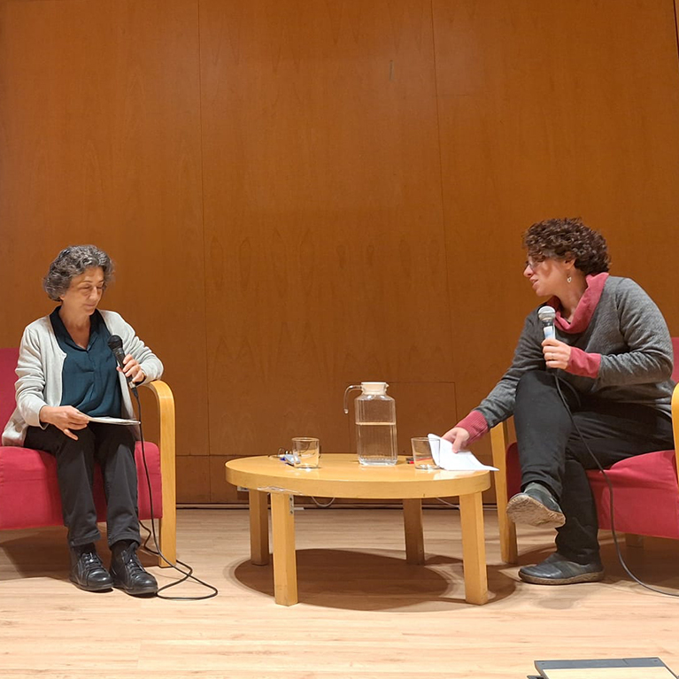 InfĂ nciaAdolescència (@instinfancia) on Twitter photo đŤ<a href="/laiacurcoll/">Laia Curcoll</a> a la jornada BBB de <a href="/BCNeducadora/">BCN Educadora</a> i <a href="/BibliotequesBCN/">BibliotequesBCN</a> parlant de #benestardigital en un diĂ leg amb Carmen GirĂł, autora de lâinforme de <a href="/educadiba/">EducaciĂł DiputaciĂł</a> âĂs de les pantalles en la petita infĂ ncia: visions i experiències des de lâescola bressolâ
institutinfancia.cat/blog/dialeg-so⌠đŤ<a href="/laiacurcoll/">Laia Curcoll</a> a la jornada BBB de <a href="/BCNeducadora/">BCN Educadora</a> i <a href="/BibliotequesBCN/">BibliotequesBCN</a> parlant de #benestardigital en un diĂ leg amb Carmen GirĂł, autora de lâinforme de <a href="/educadiba/">EducaciĂł DiputaciĂł</a> âĂs de les pantalles en la petita infĂ ncia: visions i experiències des de lâescola bressolâ
institutinfancia.cat/blog/dialeg-soâŚ