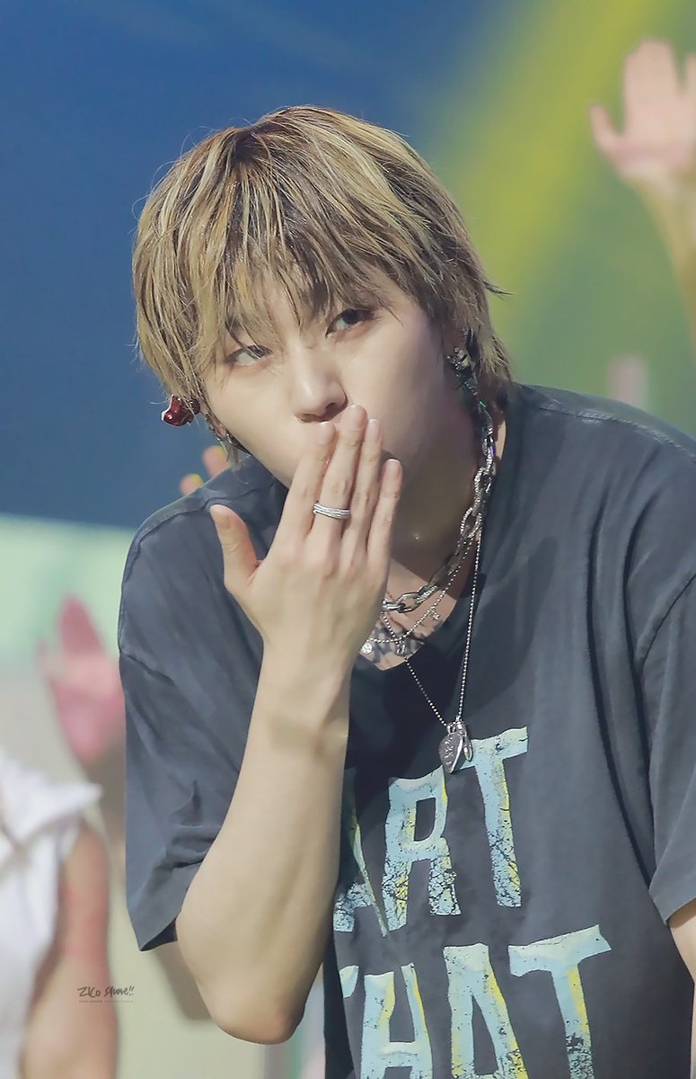 Zico_Square's tweet photo. 🫢😘💋

#지코 #우지호 #ZICO
#JOINTHEPARADE https://t.co/5tZEoSdOhs