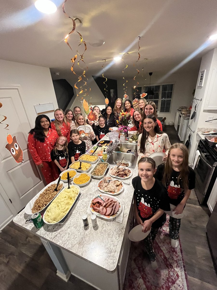 Happy Thanksgiving from the tiniest, but mightiest Diamonds🧡🦃💛 

We hope everyone has a great day and eats lots of food🍗 #thankful #wascoproud