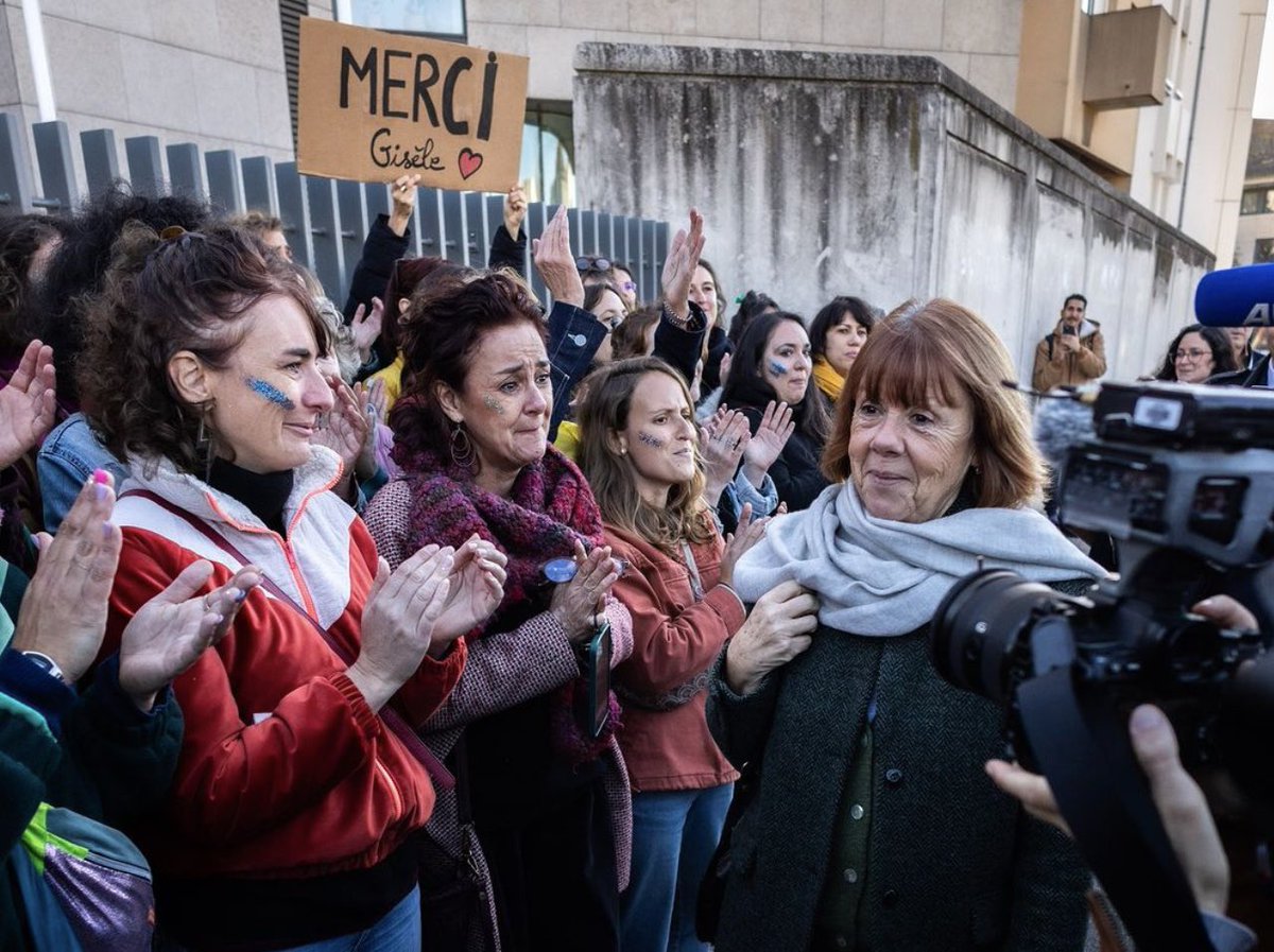 Merci, Gisèle!💜

📸 <a href="/libe/">Libération</a>