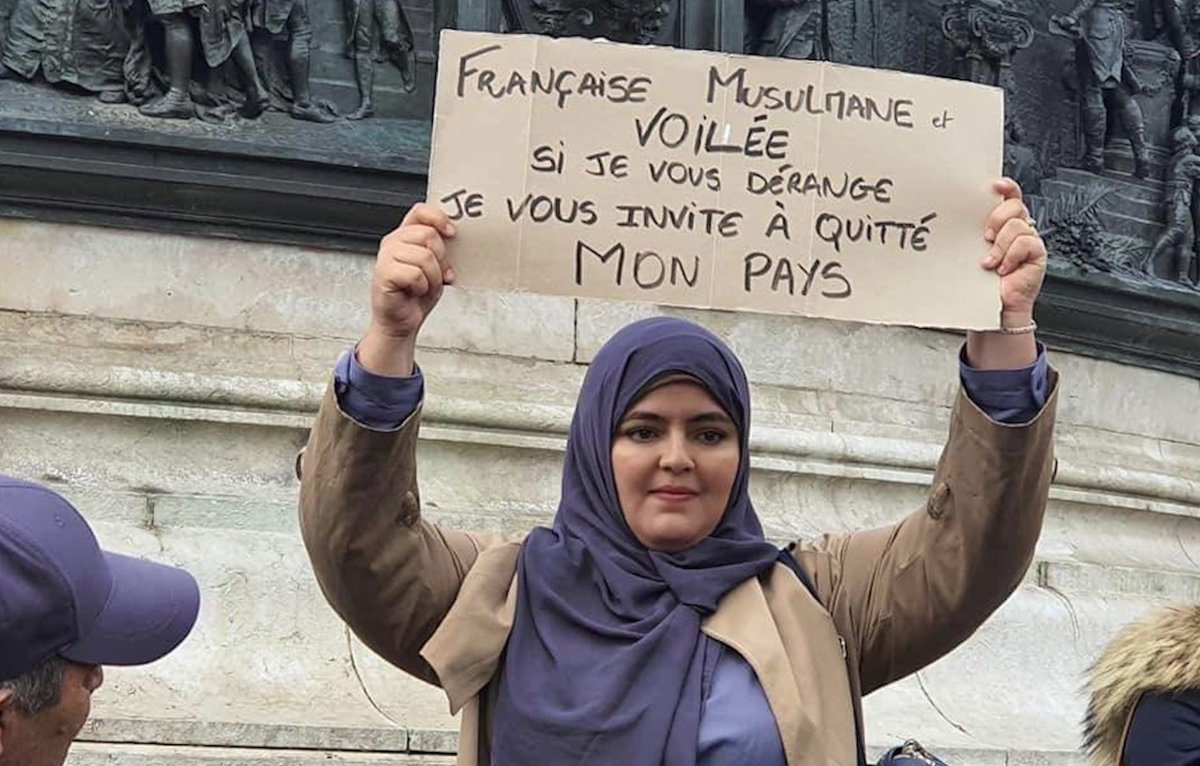 Outofnone1's tweet photo. Ils viennent d'ailleurs, refusent de s'intégrer et s'assimiler à la culture française et cherchent même à imposer leur religion et leurs mœurs, puis pleurnichent du fait qu'ils ne sont pas assez intégrés, en en accusant les Français de souche. 🙄 https://t.co/Ze2LqlNUtz