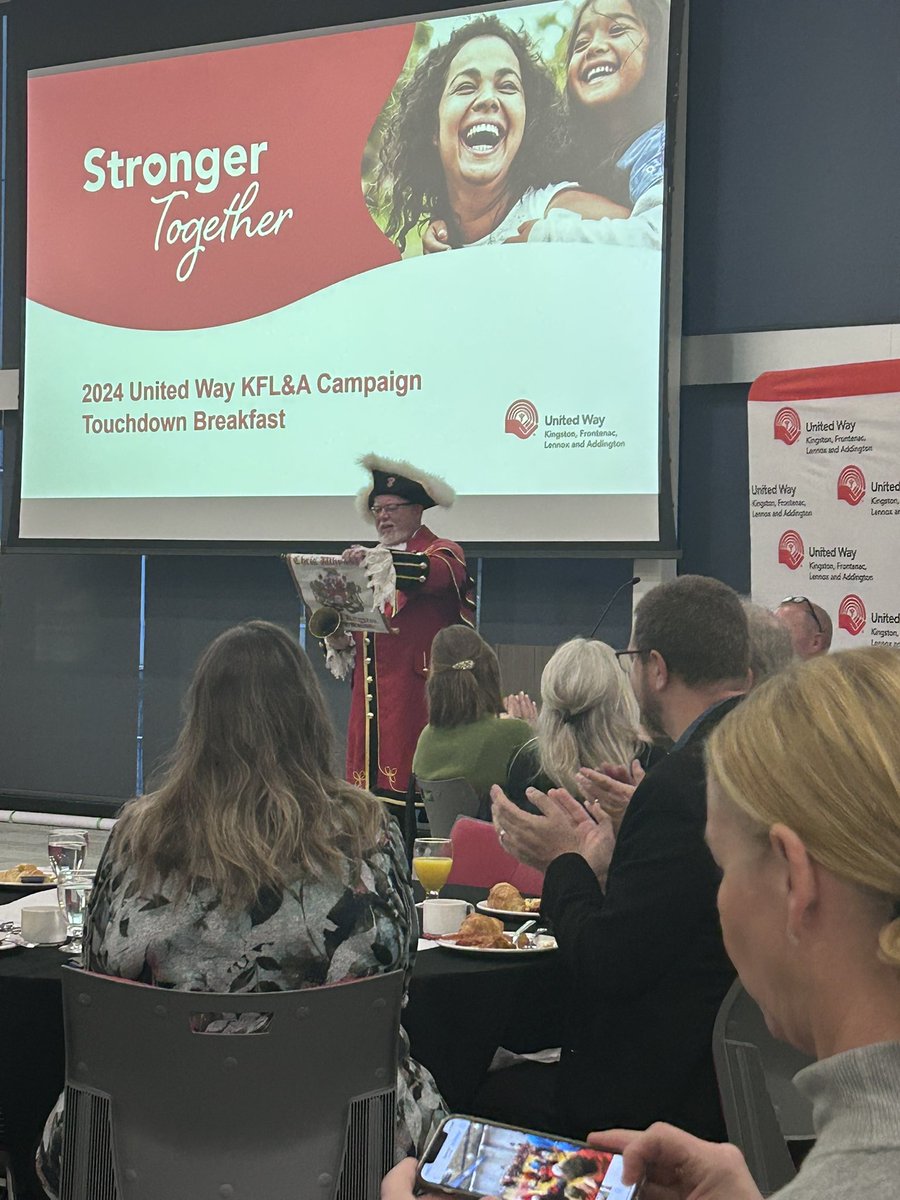 Wonderful to be able to attend the <a href="/unitedwaykfla/">United Way KFL&A</a> Touch Down Breakfast and present a cheque on behalf of <a href="/alcdsb/">ALCDSB</a> !  Our contributions bringing hope and love to the Greater Kingston community! #calledtowitness