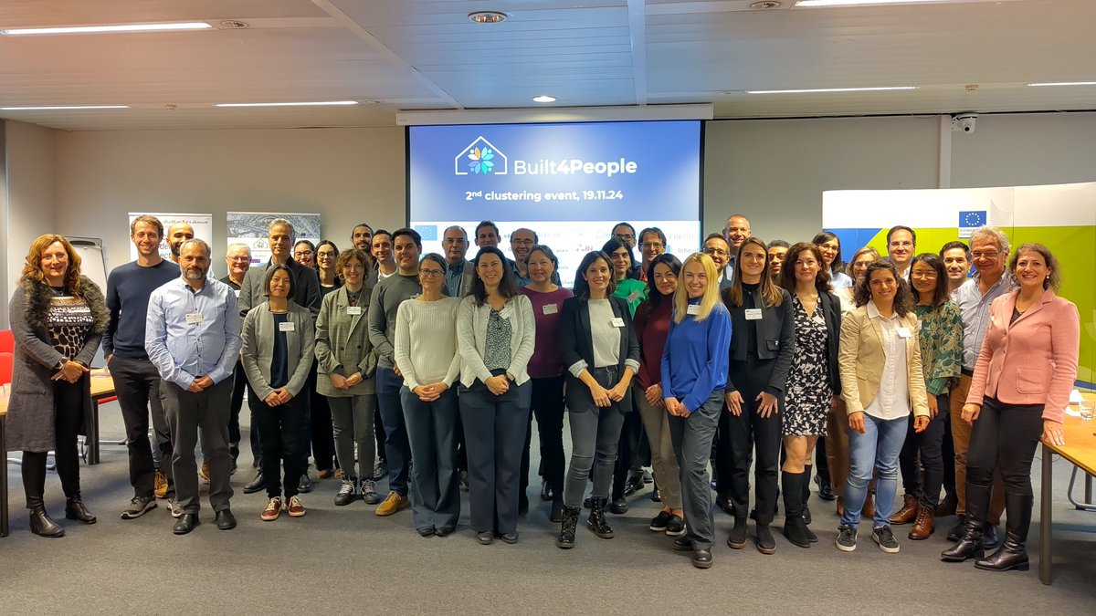 cinea_eu's tweet photo. Building a stronger network for energy efficient buildings!

CINEA recently hosted the 2nd Built4People cluster meeting, bringing together 30 innovative, people-centred projects to share best practices and boost collaborative action.

#Built4People #HorizonEU #EnergyEfficiency https://t.co/YDt8p0YfsD