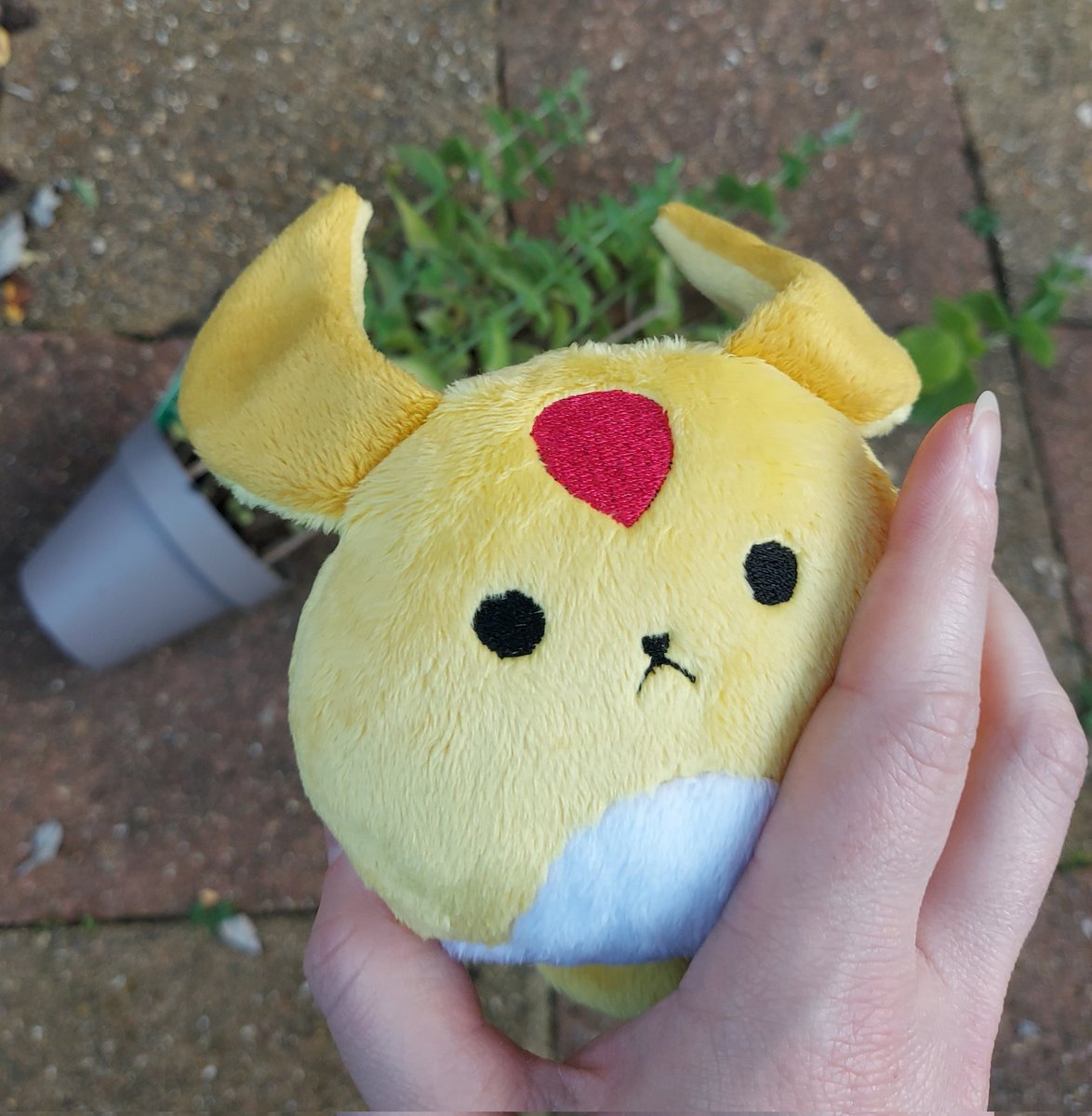 Looking for a dumpling friend to take with you on your adventures? My new, updated request list is now live!