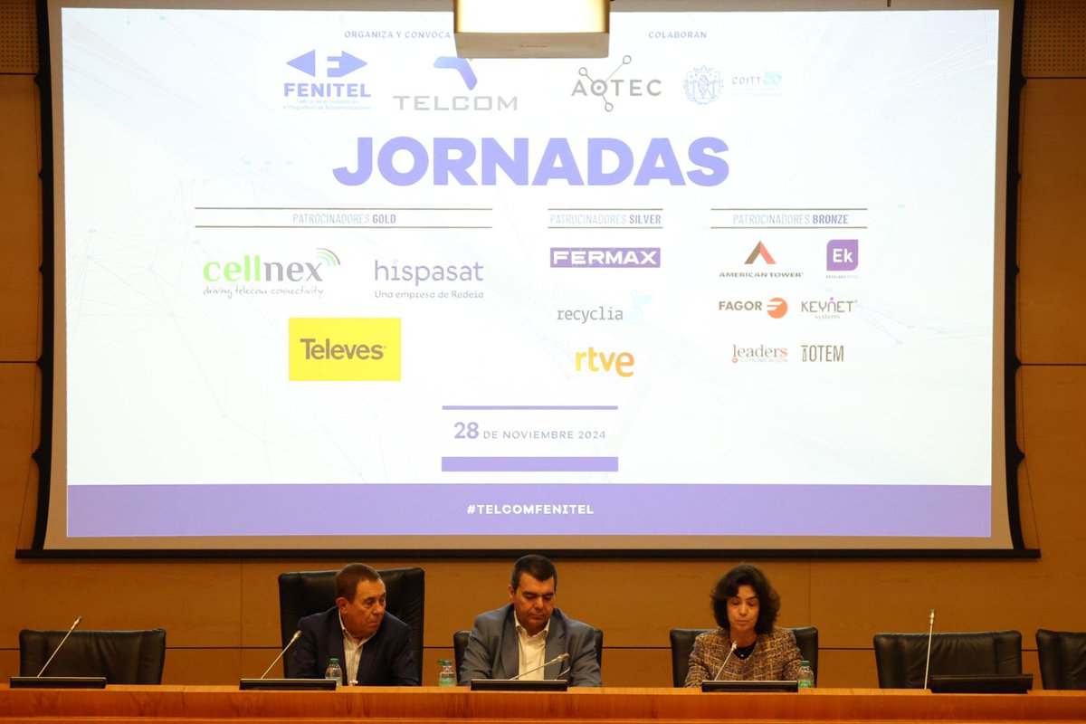 FENITEL_ES's tweet image. Hemos clausurado este TELCOM2024🙆‍♀️
Agradecemos la disponibilidad de todos y cada uno de nuestros ponentes y la asistencia al público que nos ha seguido tanto de forma presencial como online.🙏
¡Nos vemos en TELCOM 2025!👋
fenitelcom.es
#telcomfenitel #TELCOM2024