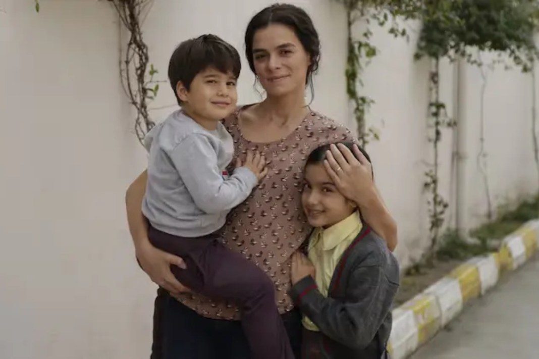 RecordFC_'s tweet photo. #ForçaDeMulher é hit em todo o Brasil, veja a média de alguns estados nessa última terça-feira (26)

Goiânia: 11.0
Belo Horizonte 10.0
Salvador: 10.0
Vitória: 9.4
São Paulo: 9.1 
Rio de Janeiro: 8.0
Recife: 7.9 https://t.co/etg2on88us