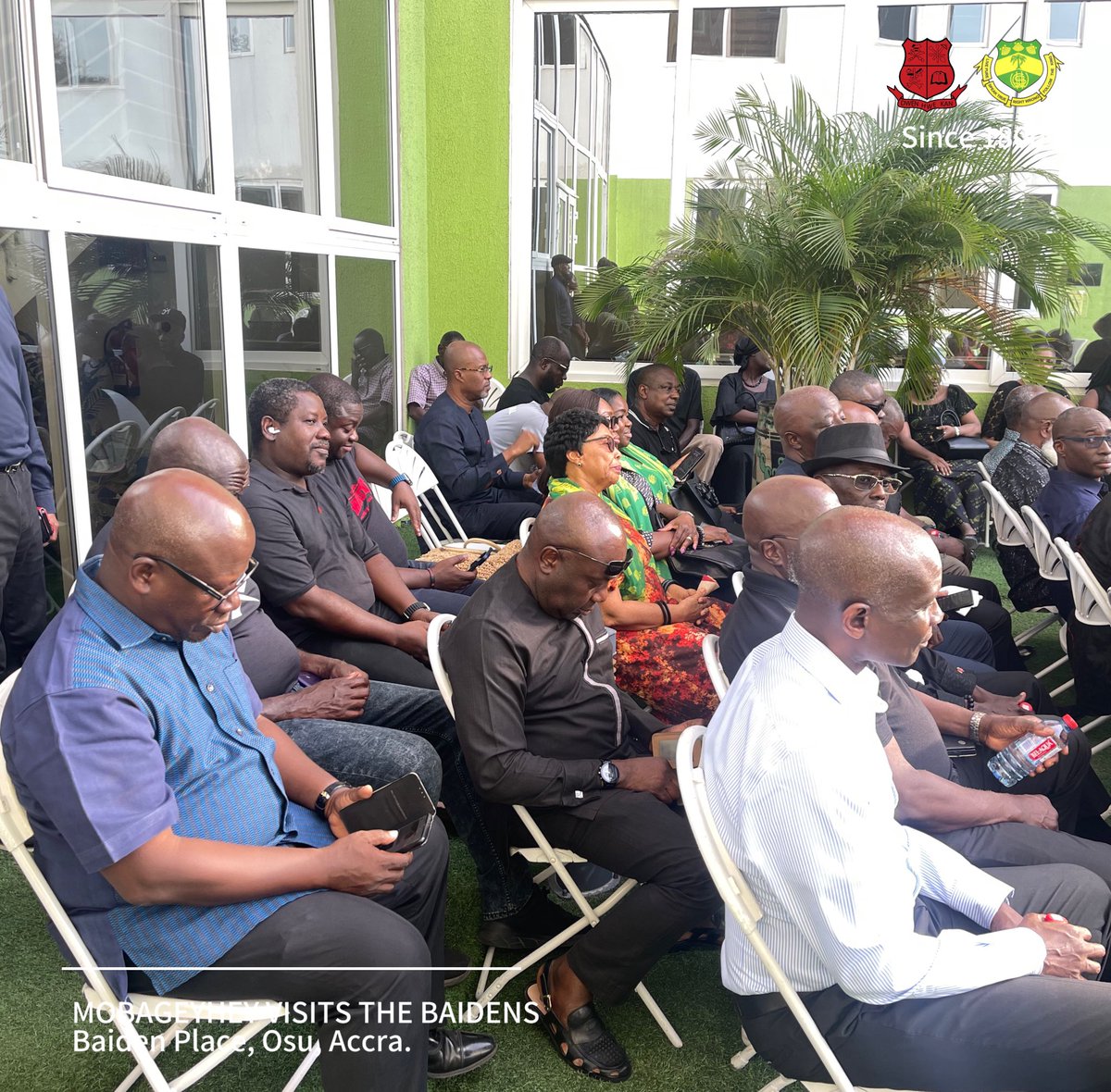 MOBAMourns's tweet photo. MOBAGEYHEY VISIT THE BAIDENS 🔴⚫️

The MOBA and WGHS OGA fraternities visited the Baiden family yesterday, Wednesday, 27th November 2024, at Baiden Place to pay their respects to the family of the late MOBA Sydney Baiden (‘76).

#MOBAMourns 
#MfantsipimSchool 
#MOBANational https://t.co/CKahcQbYnI