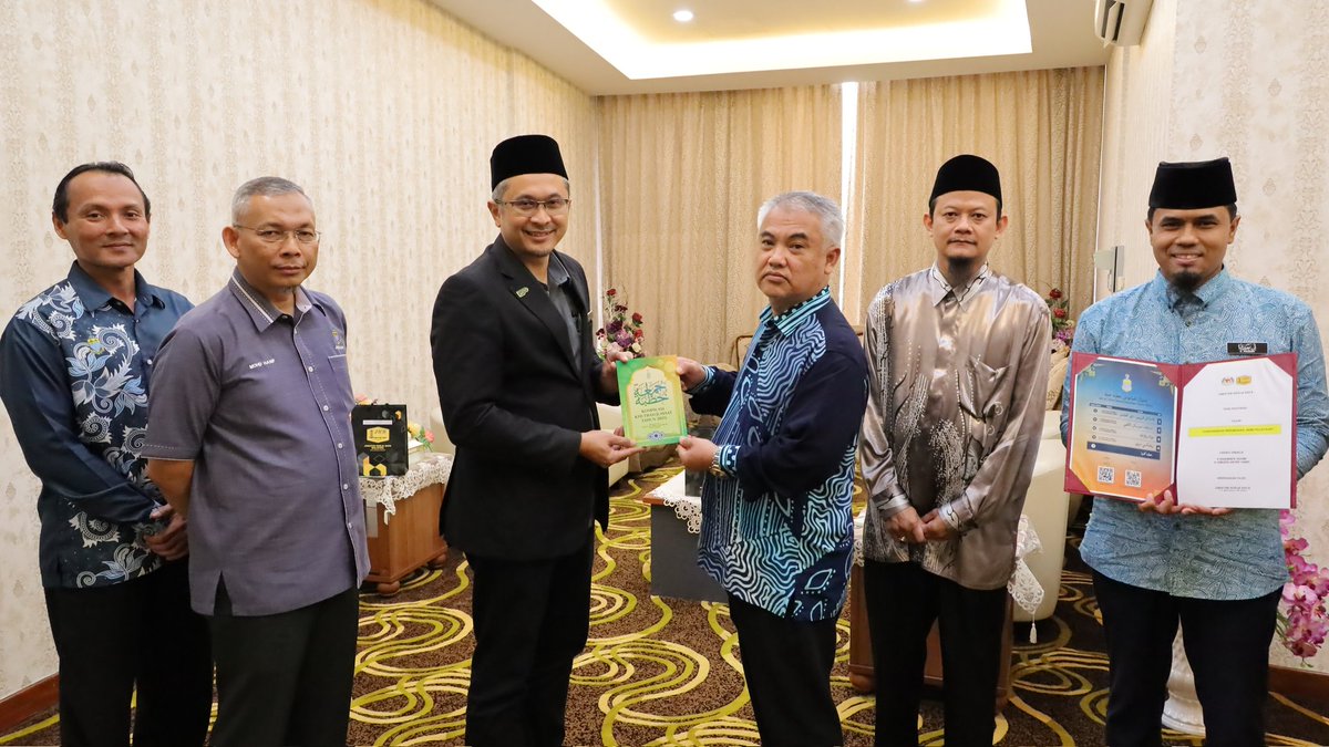 Delegasi ini diketuai oleh YBhg. Dato' Ir. <a href="/Nadzri_majid/">Nadzrie</a>, Pengarah <a href="/JKRPulauPinang/">JKR Pulau Pinang</a>. Turut hadir sama pegawai² drpd <a href="/jheaipp/">JHEAIPP</a>, <a href="/IPJKR_Official/">JKR Malaysia Rasmi</a> &amp; <a href="/JKRPulauPinang/">JKR Pulau Pinang</a>.

Khutbah Khas Jumaat ini akan dibacakan di seluruh masjid di Negeri P.Pinang sempena Sambutan #HPTN2024 pd 06 Dis 2024.