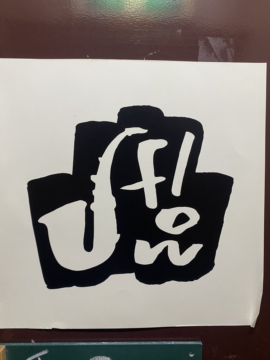 meteor_bllow's tweet photo. 既視感のあるアングルで盛大に事故ってきました!
入るなり本物の演奏でメチャクチャ緊張したけど、飛び込んでみてとても良い勉強になりました。
木村由紀夫さん(ds)のドラム、セッションホストの方々が最後に全員で演奏したのカッコよかったなぁ。
#jflow
j-flow TOKYO https://t.co/wb6Qkn4Srg