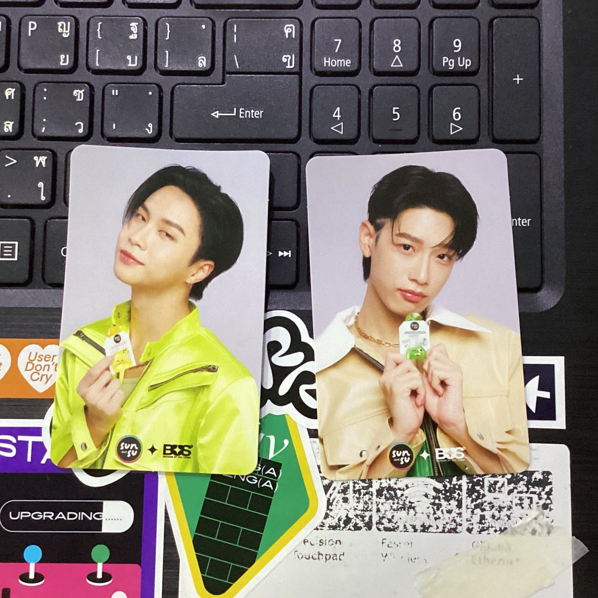 การ์ด sunsu จั๋ง เน๊กซ์ ( ขอคนไม่ซีเรื่องงอคับ เป็นมาตั้งแต่ในซองค่า )
ใบละ 15 บาท ค่าส่ง 35 + แถมกระดาษโน๊ตน่ารัก ๆ
#ตลาดนัดbus