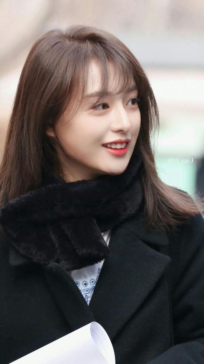 allfor_ahyeon's tweet photo. Mother and Daughter 🙂‍↔️ https://t.co/ExKqWVKGQo