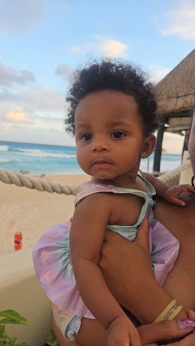 Rcjarrel's tweet photo. 🤔🤷🏾‍♀️😂❤️☀️🌊👙⛱️🏖️🏝️ #TravelingBaby #HappyBaby #ItsTheSmileForMe 🥰
#babymodel #babygirl #baby #babyfashion #babiesofinstagram #babyphotography #cutebaby #babylove #babies #love #kidsfashion #kids #babystyle #cute #instababy #babycute #babyfever #cutebabies #model #photography https://t.co/Xs7H8JFH1z