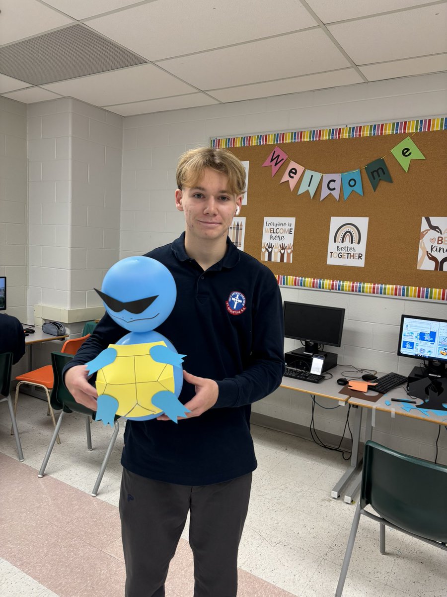 MissBaker2017's tweet photo. We brought The Macy’s Day Thanksgiving parade into our Marketing classroom! 🎈 @StAugSS https://t.co/GJNCaC7e8H