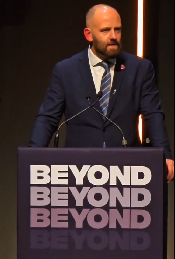 SalfordMayor (@salford_mayor) on Twitter photo Thanks to <a href="/BeyondCnf/">Beyond Conference</a> for inviting me to give closing remarks at their amazing conference this week.
<a href="/SalfordLabour/">Salford Labour</a> invested heavily in MediaCity, transforming it into the biggest tech & media hub outside London, & a perfect host for such an innovative, forward-looking conference Thanks to <a href="/BeyondCnf/">Beyond Conference</a> for inviting me to give closing remarks at their amazing conference this week.
<a href="/SalfordLabour/">Salford Labour</a> invested heavily in MediaCity, transforming it into the biggest tech & media hub outside London, & a perfect host for such an innovative, forward-looking conference