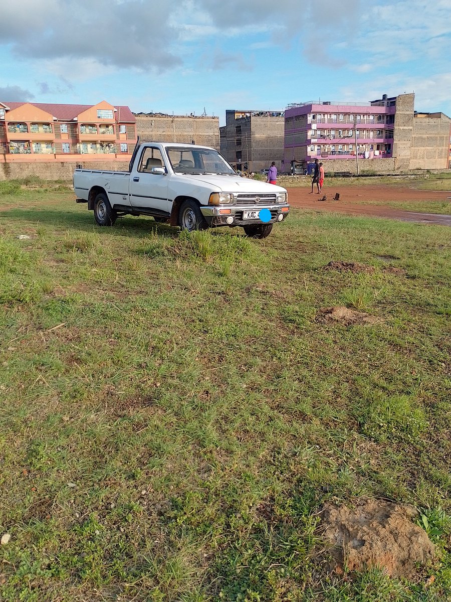 Pearson_o9's tweet photo. Toyota LN85 for sale 
Year of manufacture 1991
Manual 
Asking price 570,000 ksh negotiable https://t.co/0daAE0qst5