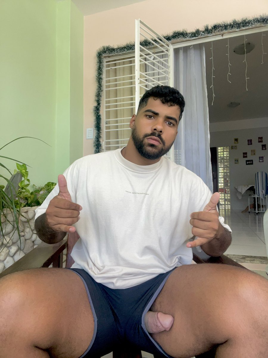 luciano de castro tweet media