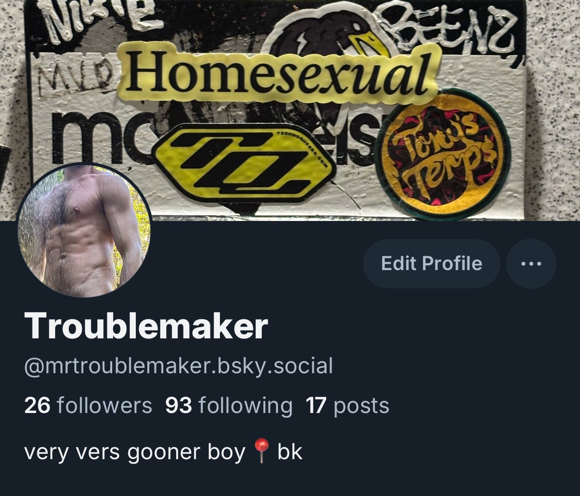 bkbud2's tweet photo. Cum at me https://t.co/QNEDe7iEcB