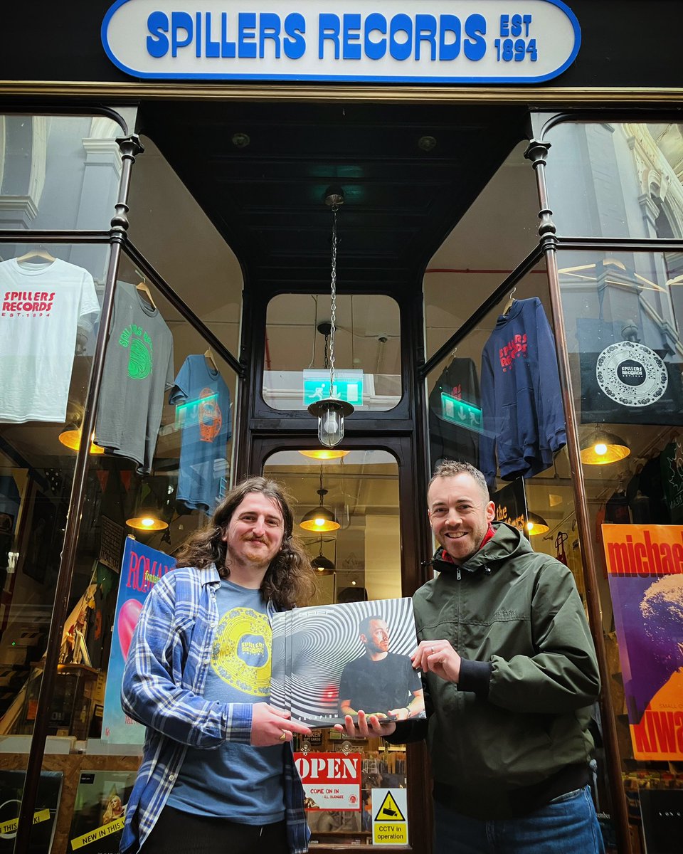 GAFF (@alungaffey) on Twitter photo Dropped these bad boys off in <a href="/spillersrecords/">SPILLERS RECORDS</a> yesterday. Available from the 6th of December. Thanks to Ashli, Adrian and the crew.
‘Escapism’ out Dec 6 on <a href="/RCoshR/">Recordiau Côsh Records</a>
Diolch i Ashli a’r criw, mynnwch gopi o ‘Escapism’ o Ragfyr 6 ymlaen. Yr anrheg Nadolig perffaith. Dropped these bad boys off in <a href="/spillersrecords/">SPILLERS RECORDS</a> yesterday. Available from the 6th of December. Thanks to Ashli, Adrian and the crew.
‘Escapism’ out Dec 6 on <a href="/RCoshR/">Recordiau Côsh Records</a>
Diolch i Ashli a’r criw, mynnwch gopi o ‘Escapism’ o Ragfyr 6 ymlaen. Yr anrheg Nadolig perffaith.