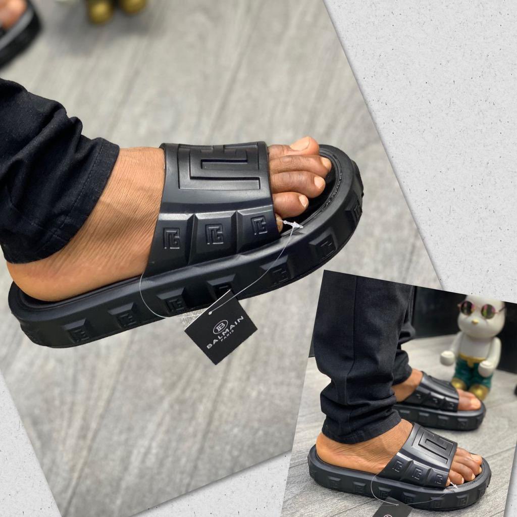 Ruqqoyah77's tweet image. who wants this slide?🥳