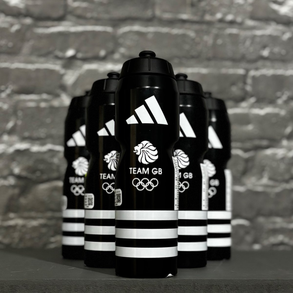 Pinnacle UK tweet media