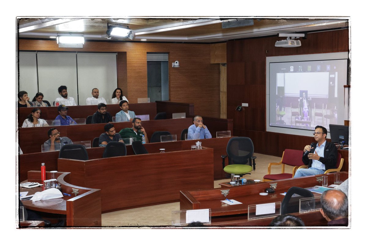 rajesh_b_r's tweet photo. Innovative startups

Inspiring leaders

- Game-changing ideas

Feeling fortunate to share my entrepreneurial journey and learn from fellow innovators.

#IIMBangalore

#SummitUp

#Innovation

#entrepreneurship https://t.co/1UilaDk9j4