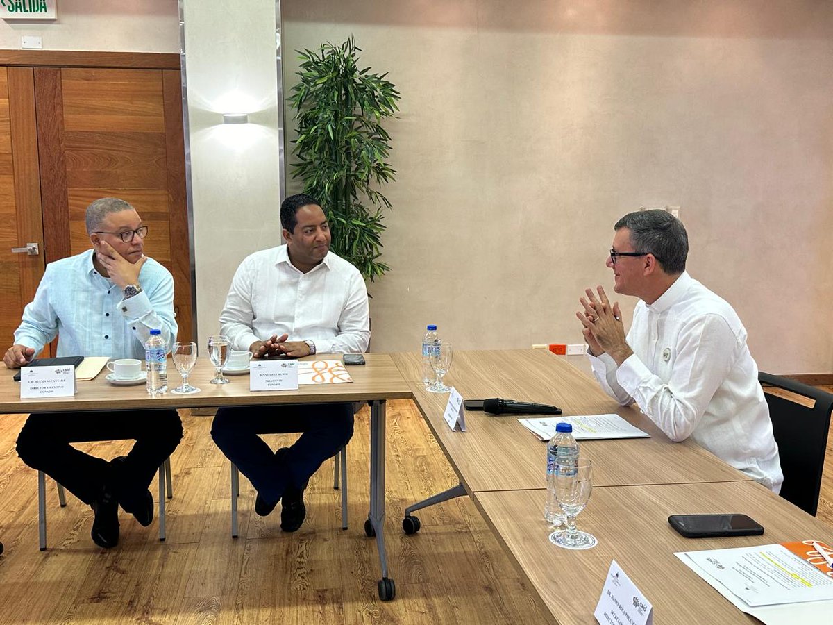 ConadisRD's tweet photo. El Presidente del CONADIS, Lic. Benny Metz, junto al Dir. Ejecutivo, Lic. Alexis Alcántara, participaron activamente en diversas actividades realizadas en el Centro de Atención Integral para la Discapacidad (CAID), con motivo de la celebración de su 11.º aniversario. 
#conadis https://t.co/6Y6xv3soSf