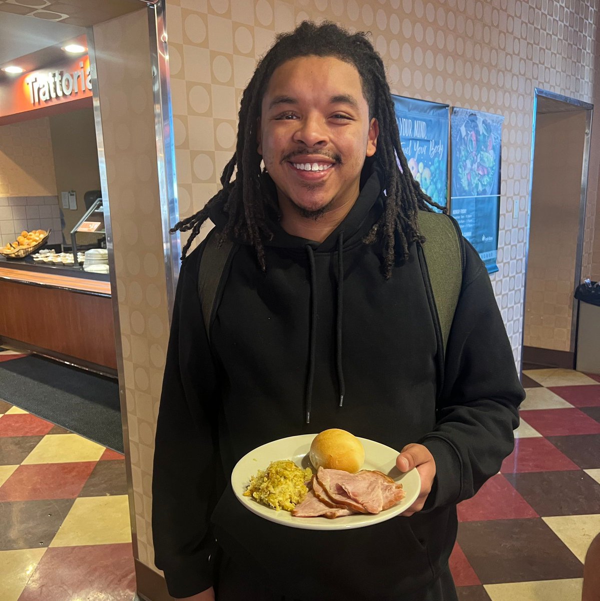 WilliamWoodsU's tweet photo. Happy Thanksgiving from The Woods! We're thankful for all of the incredible students, faculty, and staff that make William Woods University the home it is today. Enjoy these photos from WWU's Thanksgiving lunch, and have a fantastic holiday! https://t.co/haPdKOKeNy