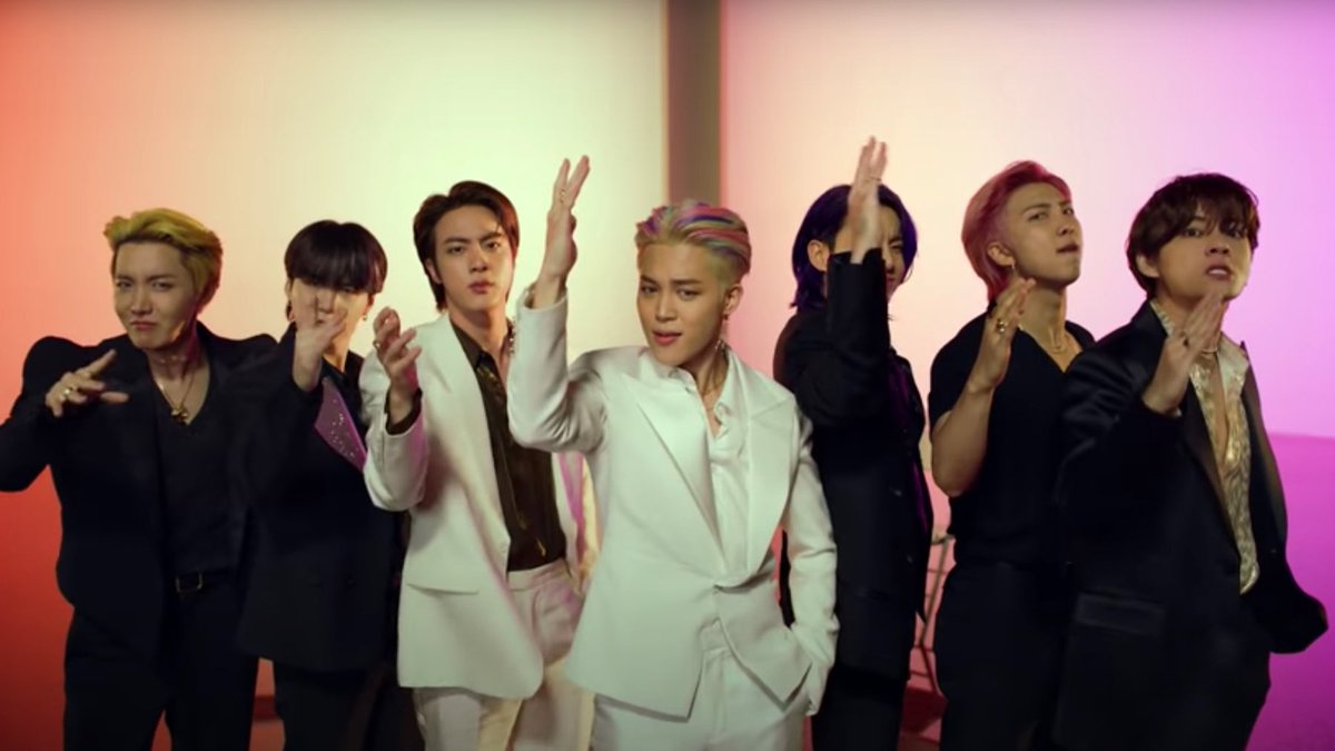 PopBase's tweet photo. ‘Butter’ by BTS has now surpassed 1 BILLION views on YouTube.

It becomes their 7th music video to achieve this milestone. https://t.co/kiJAHbjmwO