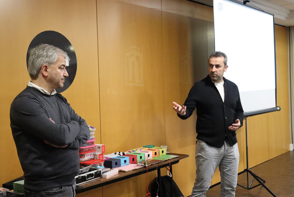 talentos_IN's tweet image. 🗣️  #TalentosInclusivos participa en la formación “Talleres de robótica en hospitales” con @CPEIG @SanidadeXunta y @citicresearch 
🙌El objetivo: acercar la tecnología a los hospitales, ofreciendo una experiencia educativa a l@s niñ@s hospitalizados.
🔗bit.ly/4fLWF2b