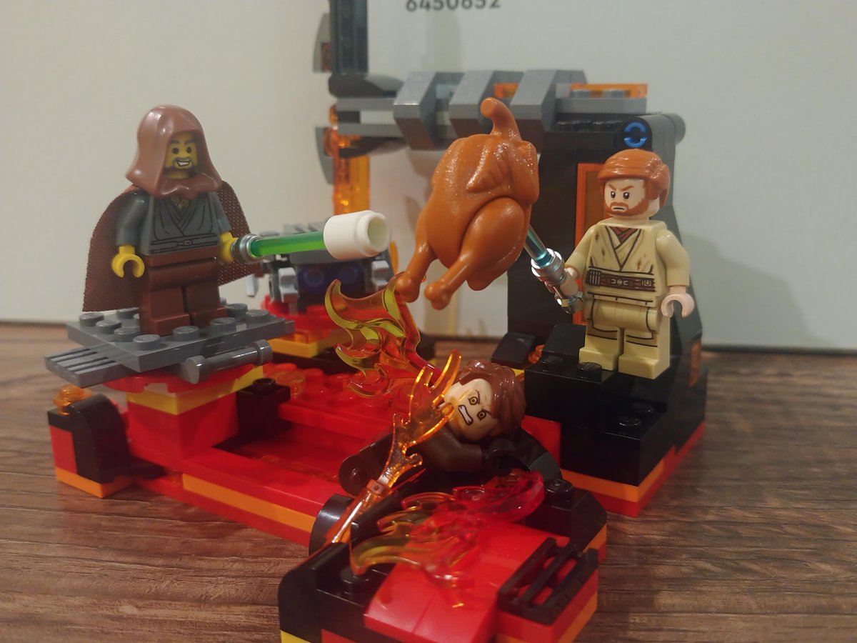 rPrequelMemes's tweet photo. A Thanksgiving roast https://t.co/7G8MwXYazq https://t.co/SMrXqObErd
