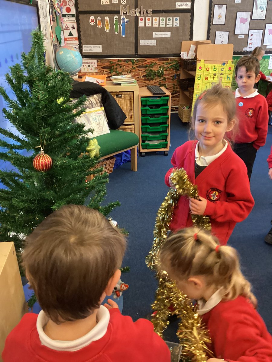 StrettonStMatts's tweet photo. We have had a lovely day decorating our Christmas trees, both in Class R and in the hall.
We think they look amazing!
#SSM #SSMReception #SSMUTW https://t.co/Cz4kyZY073