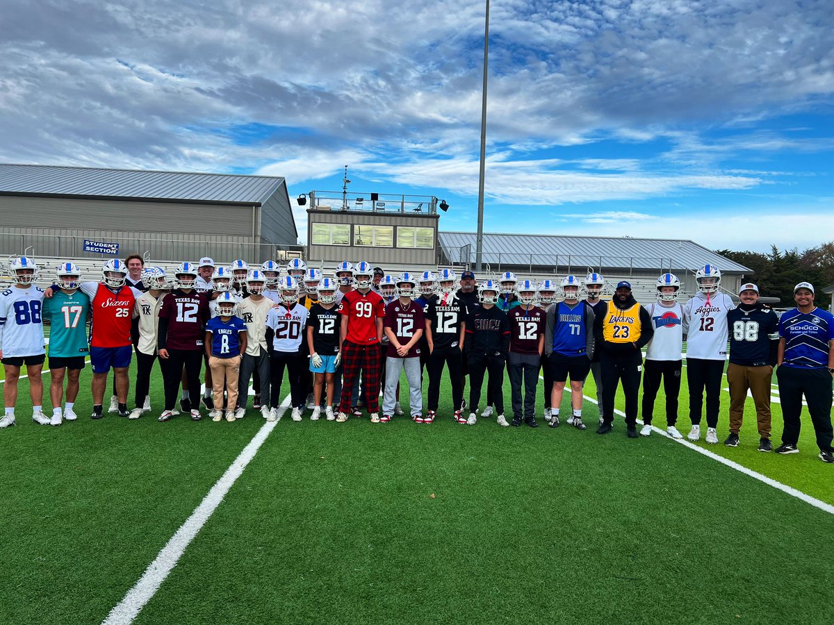 Nothing better than practicing on Thanksgiving morning. 
Happy Thanksgiving from our family to yours!!!

#RFTB | #EAT