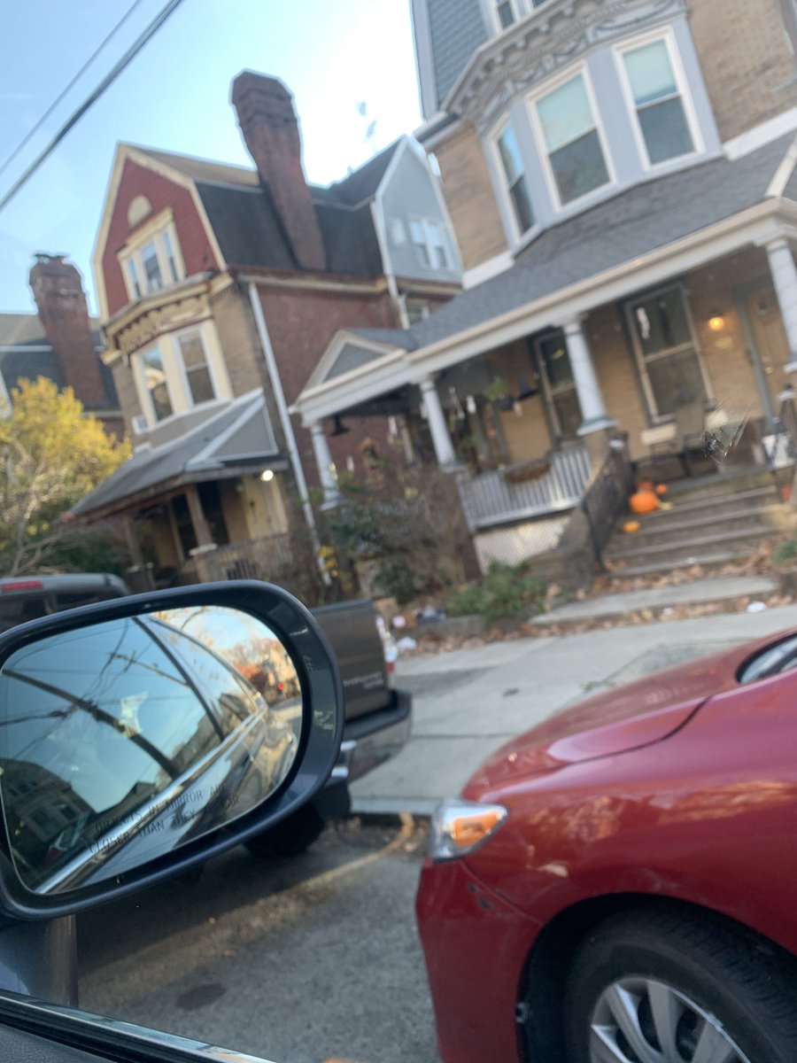 nestea26's tweet photo. Beautiful day Philly https://t.co/ujuDrb69Lu