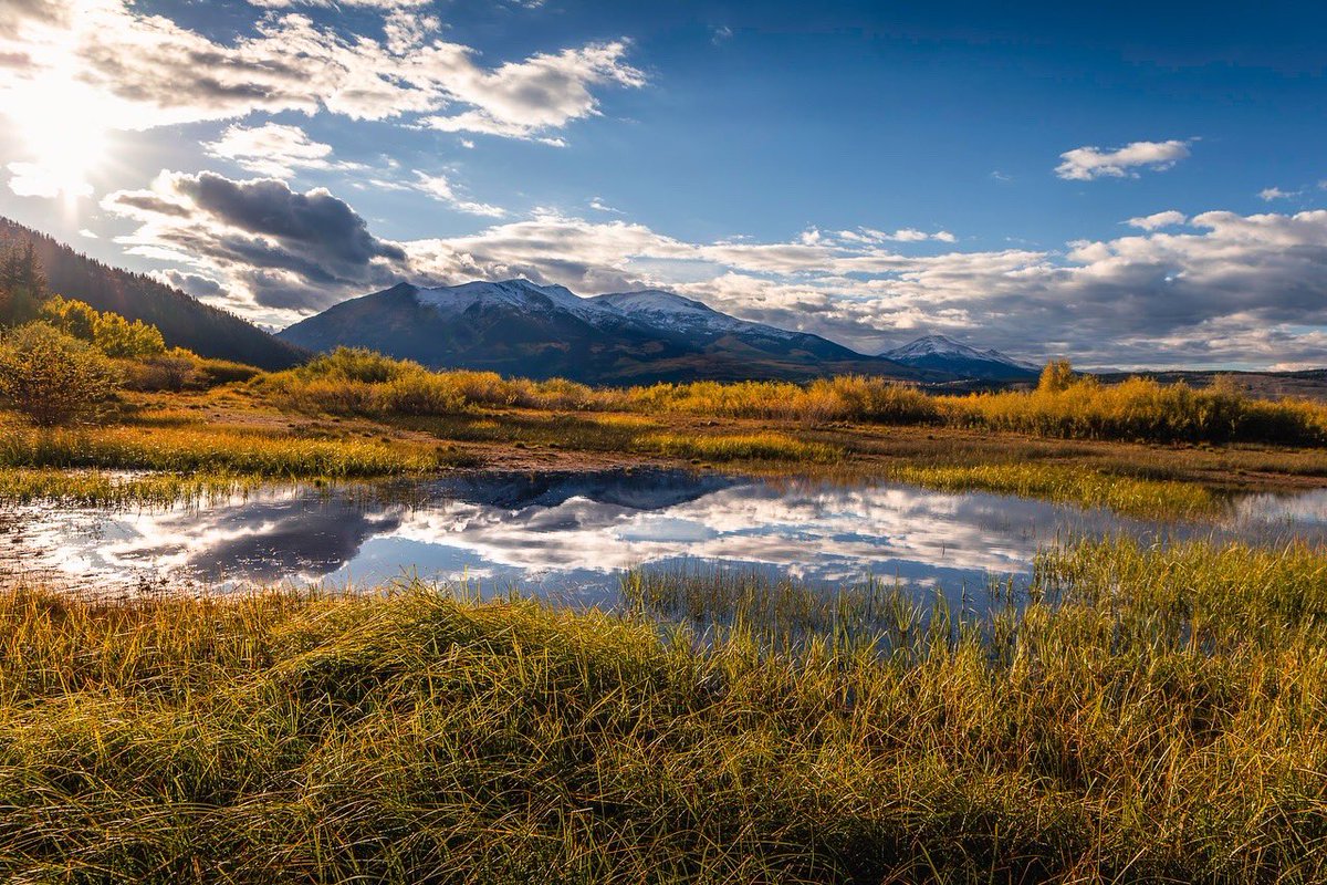 steveellerphoto's tweet photo. In a world that has lost its sense of awe and wonder, let me connect you again with true beauty in this world. #photography #photographer #colorado #landscapephotography https://t.co/8m3LjY5EOf