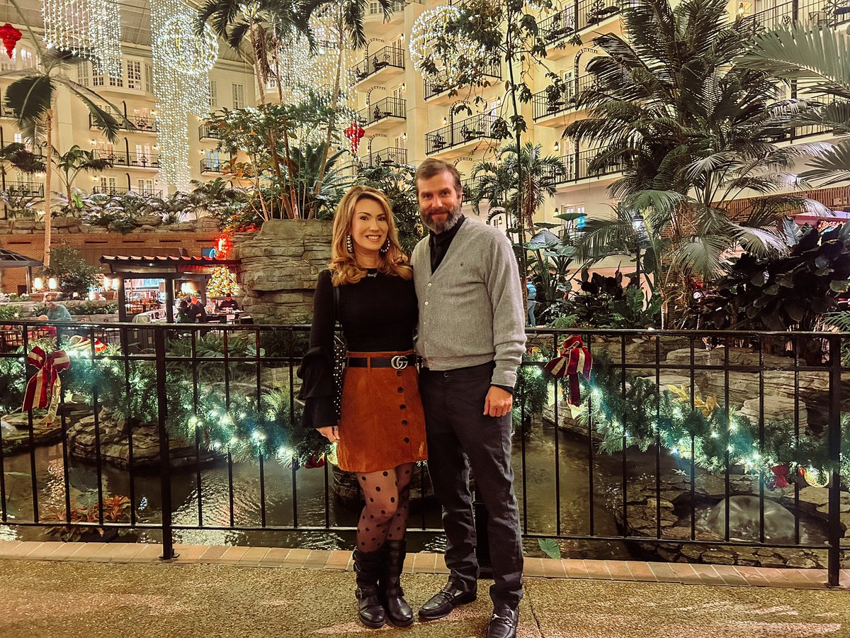 Mandy Hale-Gautsch tweet media