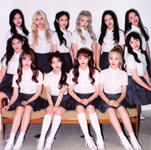 AboutMusicYT's tweet photo. Fans have noticed that members of Loona and NewJeans have both applied to terminate their contracts on November 28th (2022, 2024). https://t.co/Q7OhFNp8yT