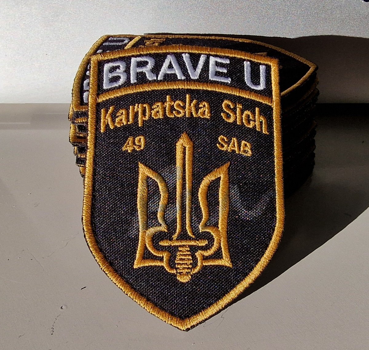 BraveUFund's tweet photo. 🙏❤️‍🔥🫶We have THANKSGIVING Today!
Thank you to all of our DONORS and SUPPORTERS, Ukrainian 🇺🇦defenders, to all of YOU TIRELESS VOLUNTEERS!

What a great day to HELP UKRAINIAN 🇺🇦DEFENDERS!

🇺🇦DONATE to @BRAVEUFund so that our defenders do not sleep on the ground, as in the video!
🅿️ay🅿️al: liz@braveu.fund
☕️BuyMeACoffee: https://t.co/vEZwL1j9jT
💳BANK CARDS & GoFundMe: https://t.co/gYVPrcpDid
🫙Monobank Jar: https://t.co/7zwDjNxpHR

✅✅ 21% 🟧🟥🟥🟥🟥🟥🟥🟥

🎯GOAL: £5,000 
✅ RAISED: £1050 (21%) 💸TO RAISE: £3,950

🥶🥶🥶Winter is here already! 
Please CONTINUE TO SUPPORT OUR COMMON with LEGENDARY Shaun Pinner RAFFLE, so that our defenders do not sleep on the ground, as in the video!

🚨IMPORTANT: To participate in our raffle, send a screenshot of your donation in a private message to @BRAVEUFund.

🇺🇦DONATE to @BRAVEUFund! Get your tickets 🎟 🎫 and win COOL PRIZES!
🚨Or you can just buy the Patches!!!

⚠️ POSSIBLE DONATIONS:
👉Every $10 = 1 ticket 🎟to participate in ‼️Mission 1: 49 SAB Karpatska Sich RAFFLE ‼️More donations - more tickets!
👉$100 = Mission 1: 49 SAB Karpatska Sich Patch (Photo 4);
👉$200 = The legendary BRAVE U Patch (Photo 3);
👉$250 = 2 Patches: BRAVE U Patch + Mission 1: 49 SAB Karpatska Sich Patch;
👉$300 = Mission 1: 49 SAB Karpatska Sich Patch, autographed by our Incredible Partner @olddog100ua Shaun Pinner (Photo 6)!
👉$500 = The legendary BRAVE U Patch, autographed by our Incredible Partner @olddog100ua Shaun Pinner (Photo 5)!
👉$700 = 2 Patches: BRAVE U Patch + Mission 1: 49 SAB Karpatska Sich Patch, autographed by our Incredible Partner @olddog100ua Shaun Pinner!

More details are here:
https://t.co/PHvb4cqsaL

💸Donate, 💭Quote, or 🔁RT the post, Reply with the meme!
Thank you!
✊🇺🇦

#BRAVEUFundWorks 
#AndriiWorks