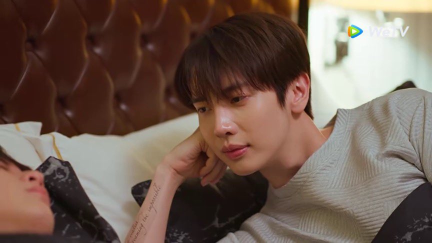 เขินสายตาพี่โจอะ😊😊 #FoureverYouEP9