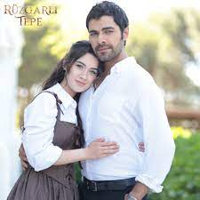 moonvibes1's tweet photo. Between  S1 &amp; S2
Cemre lost weight and Gokberk gained weight🥰
But we love you as you are❤️
#RüzgarlıTepe 
#CemreArda 
#GökberkYıldırım 
#ZeyHal https://t.co/iVDdt25Rh3